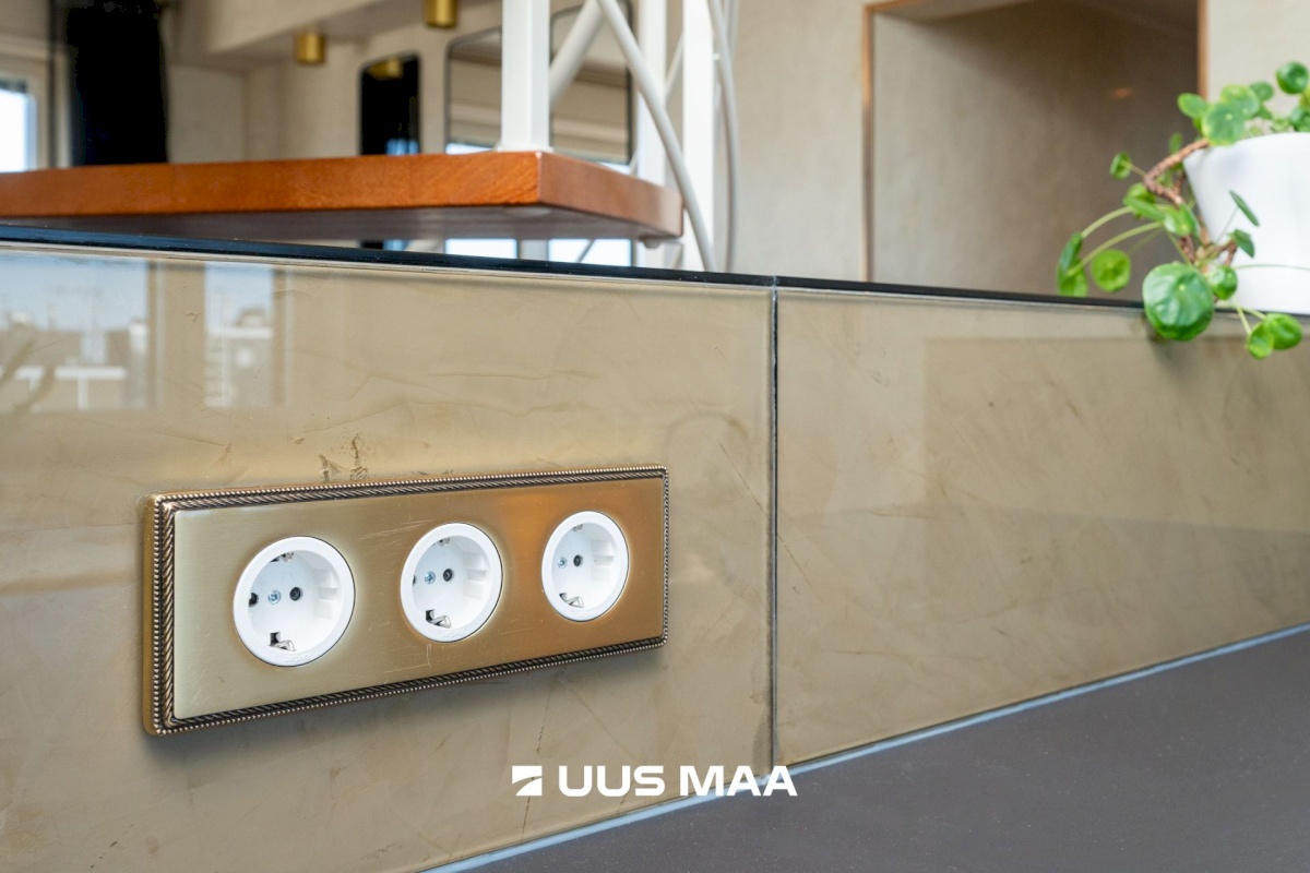 Tallinn, Kesklinna linnaosa, Kassisaba, Paldiski mnt 14