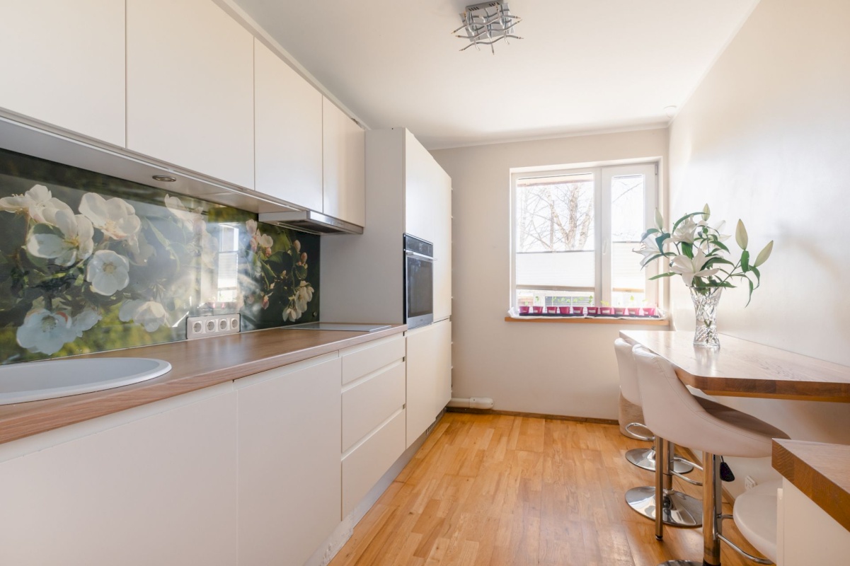 Vinni vald, Pajusti alevik, Linnu 4