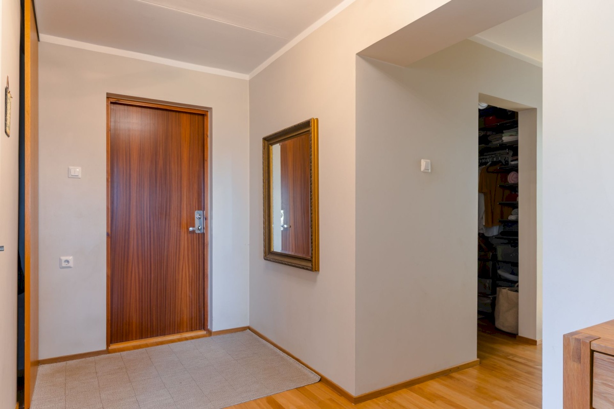 Vinni vald, Pajusti alevik, Linnu 4