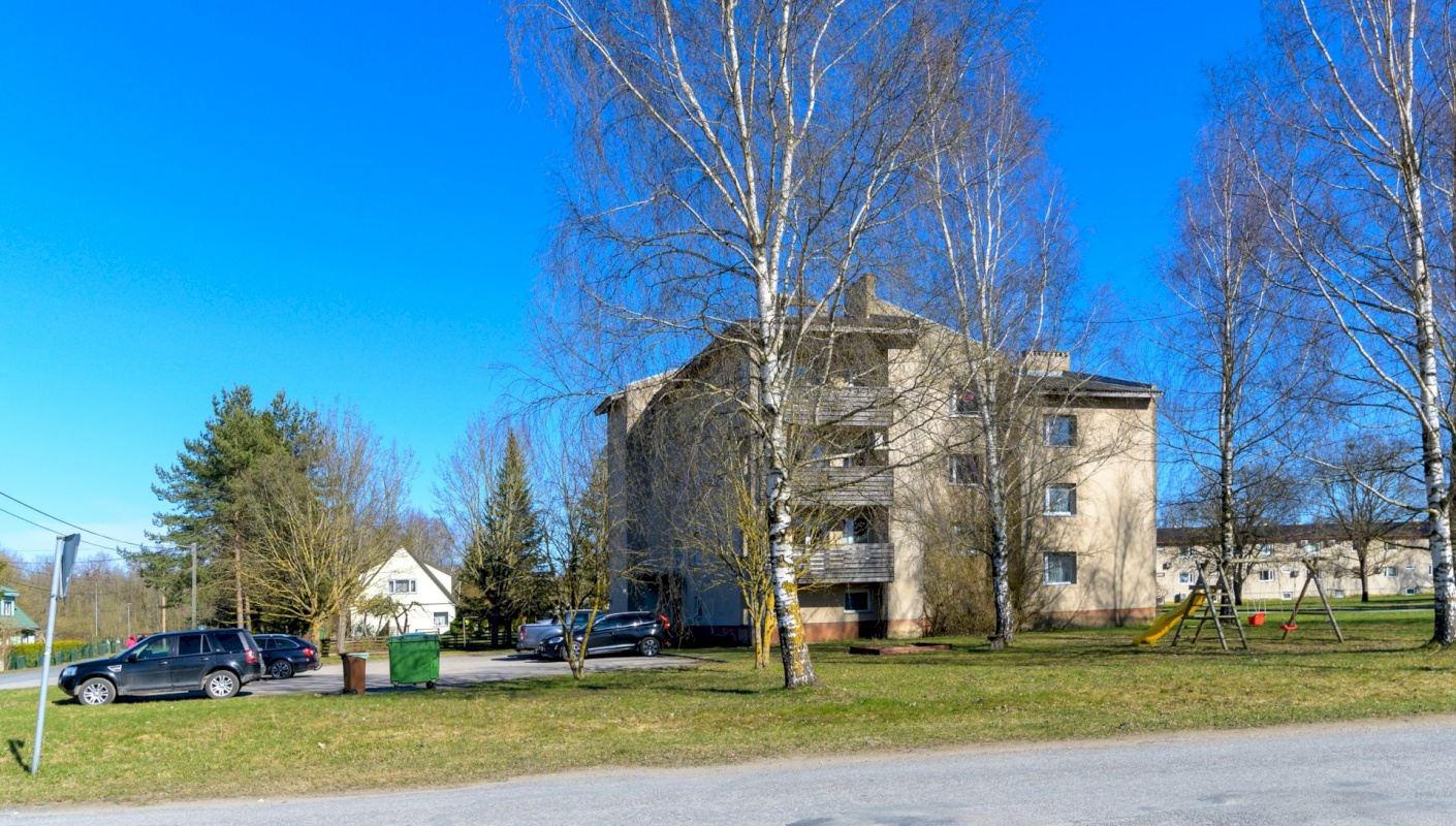 Vinni vald, Pajusti alevik, Linnu 4