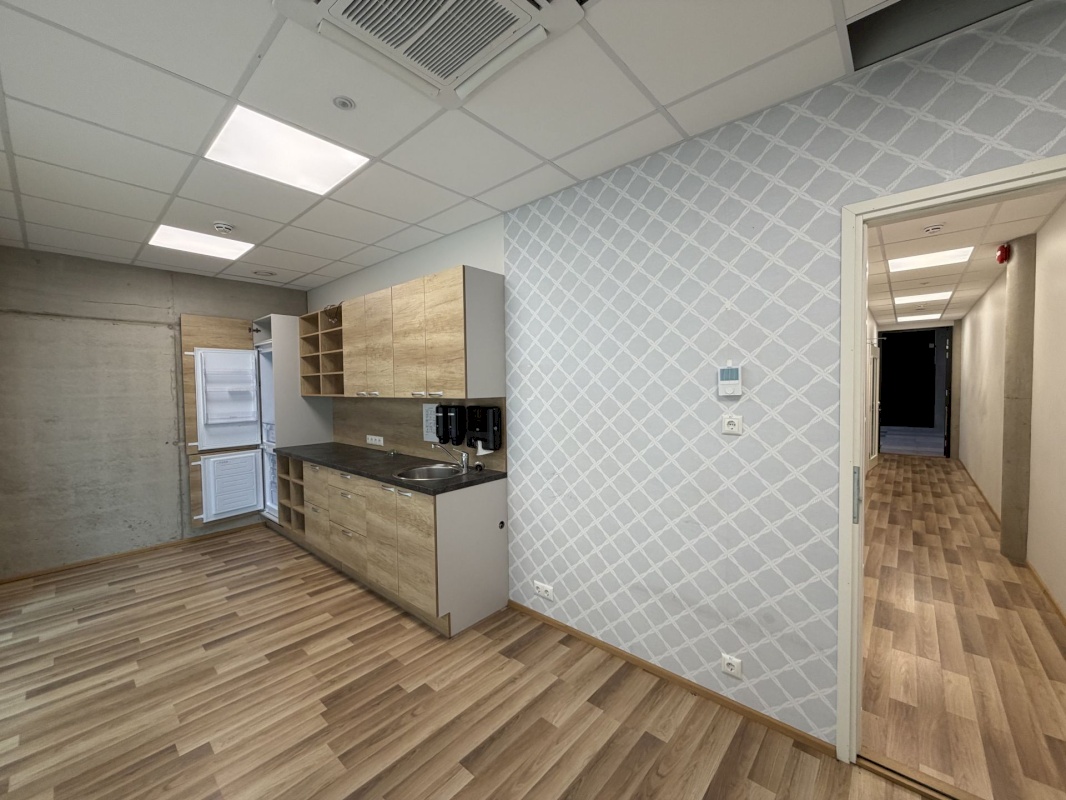 Saaremaa vald, Kuressaare linn, Merikotka 1