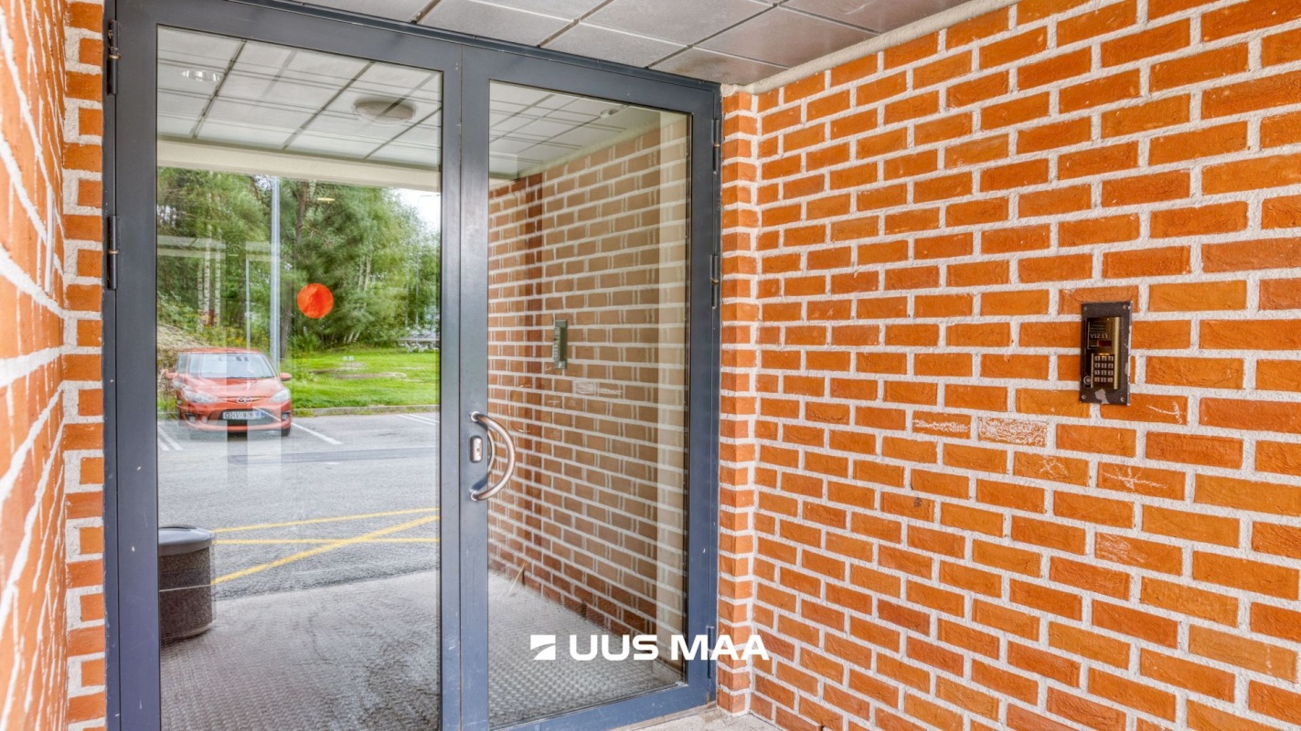 Tallinn, Mustamäe linnaosa, Kadaka, Kadaka pst 169b