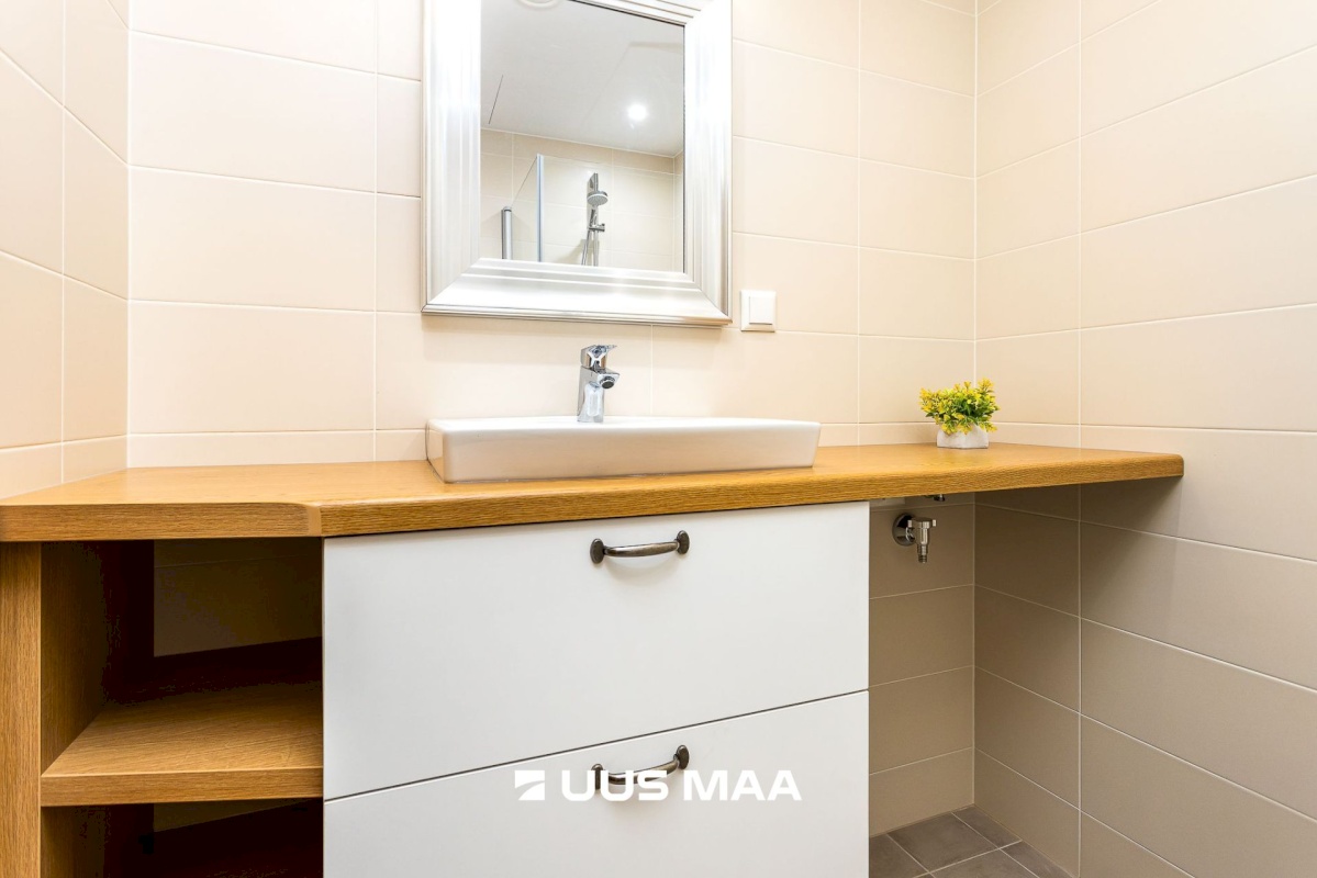 Tallinn, Mustamäe linnaosa, Kadaka, Heli 7/2