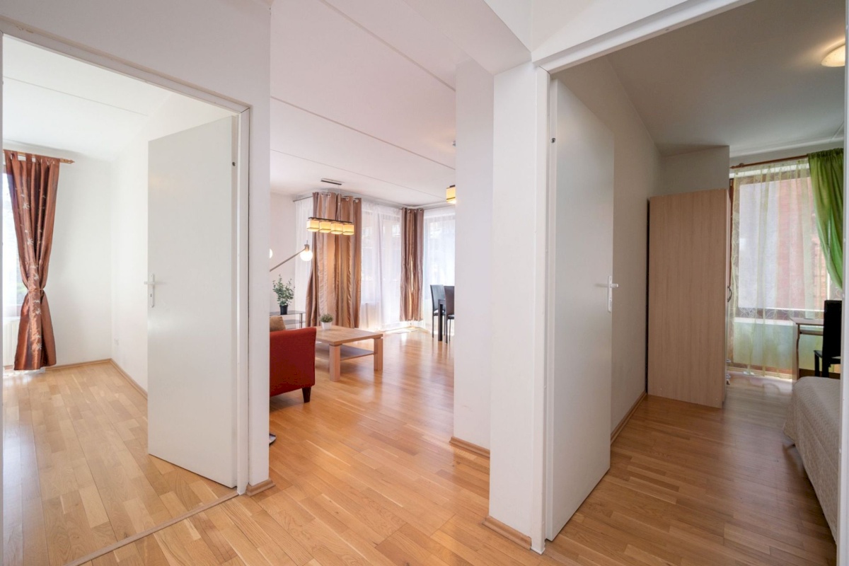 Tartu linn, Tartu linn, Kesklinn, Vallikraavi 12