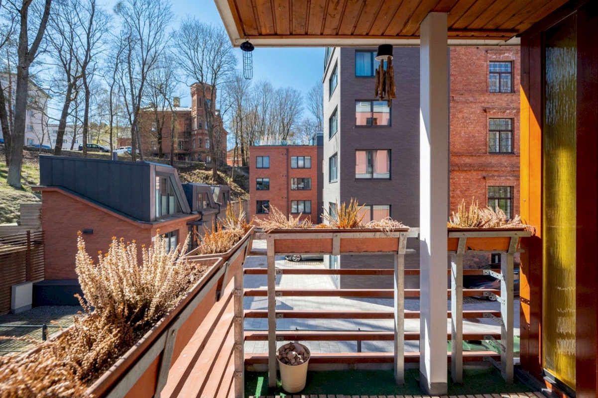 Tartu linn, Tartu linn, Kesklinn, Vallikraavi 12