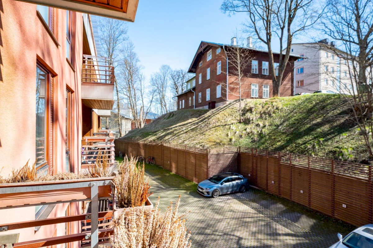 Tartu linn, Tartu linn, Kesklinn, Vallikraavi 12