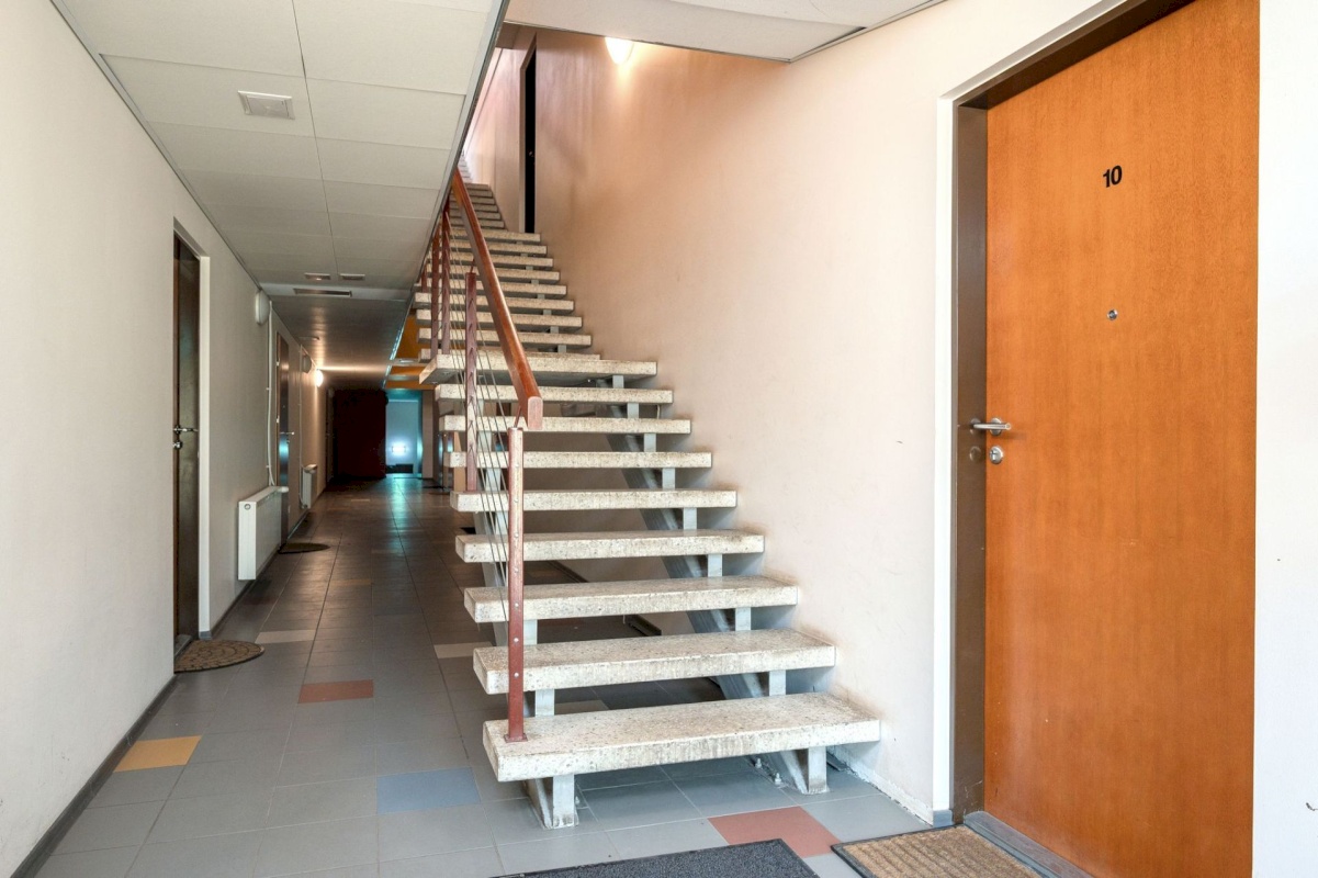 Tartu linn, Tartu linn, Kesklinn, Vallikraavi 12