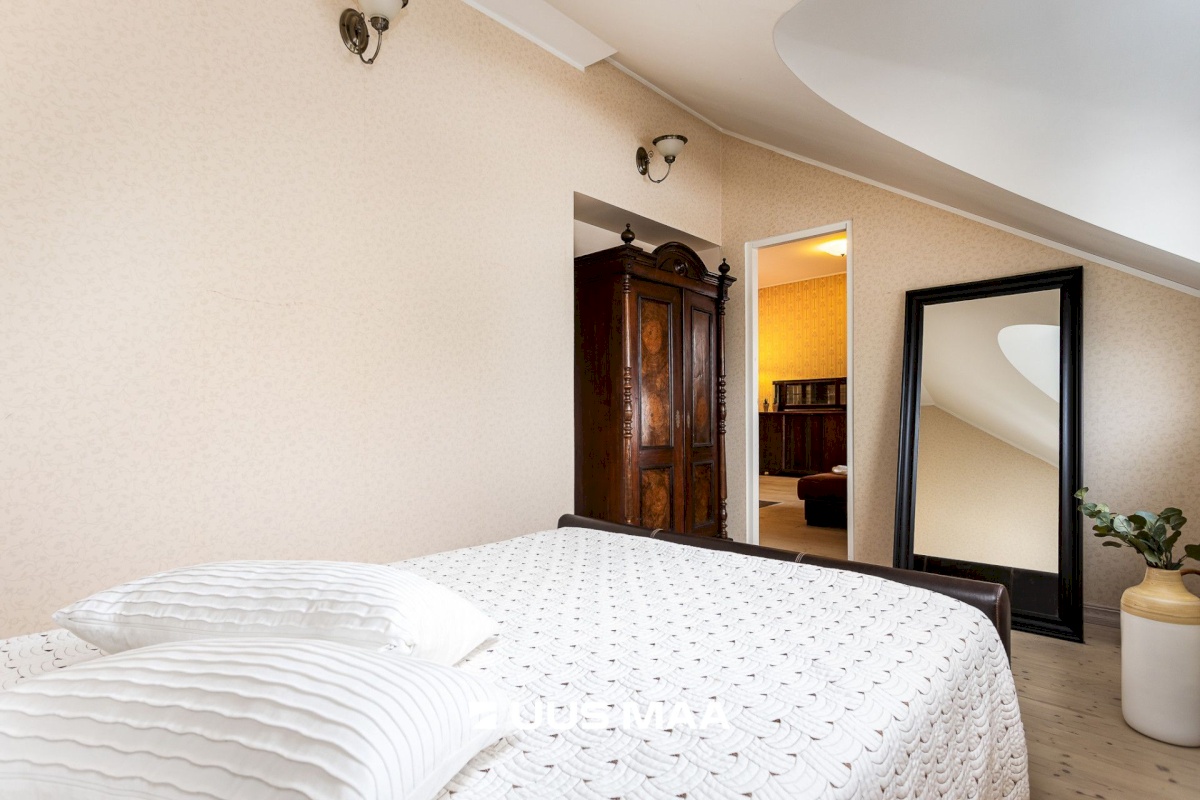 Tallinn, Kesklinna linnaosa, Kadriorg, Koidula 28