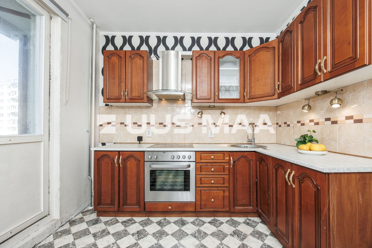 Tallinn, Lasnamäe linnaosa, Mustakivi, Mahtra 10