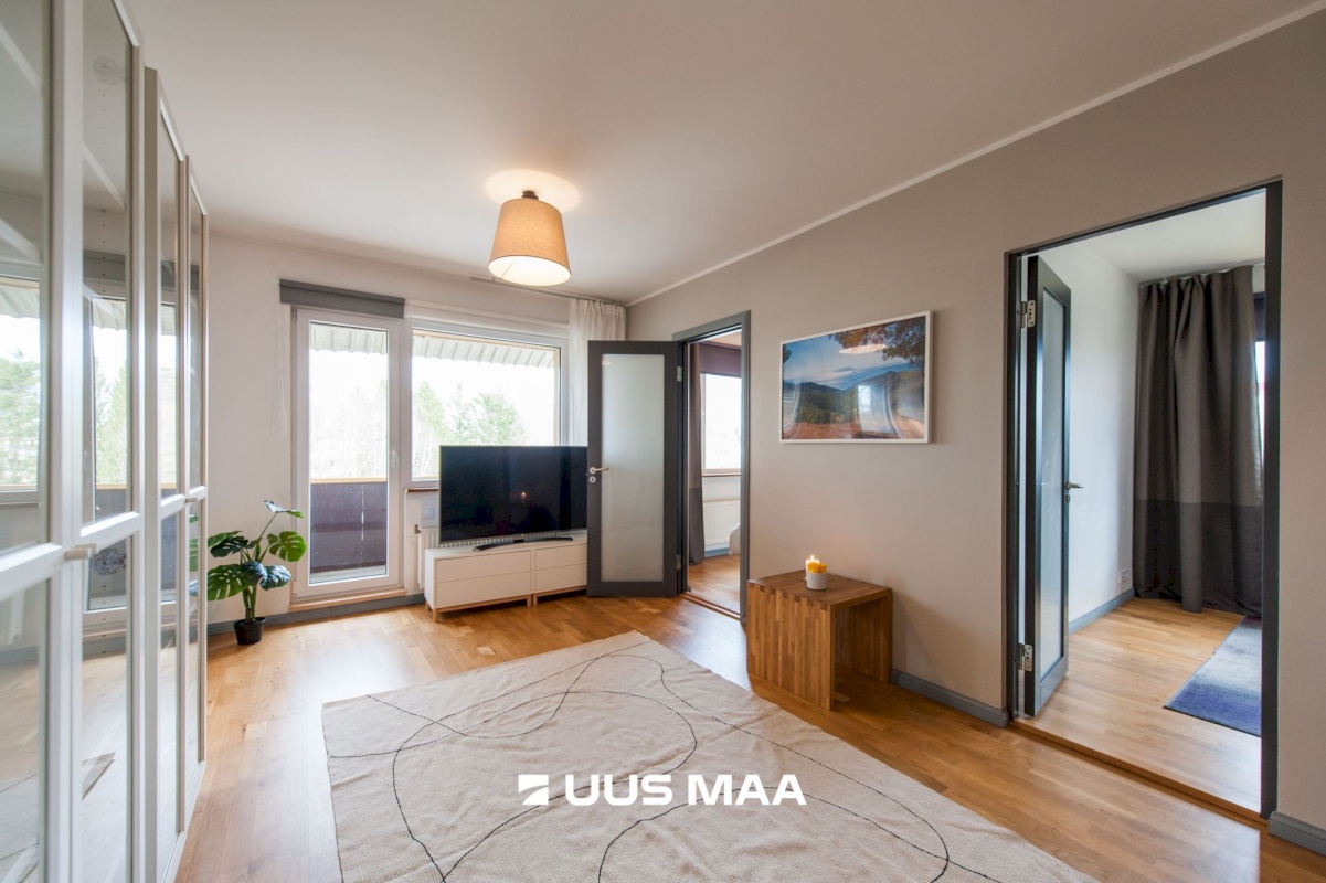 Tallinn, Mustamäe linnaosa, Mustamäe, Mustamäe tee 96
