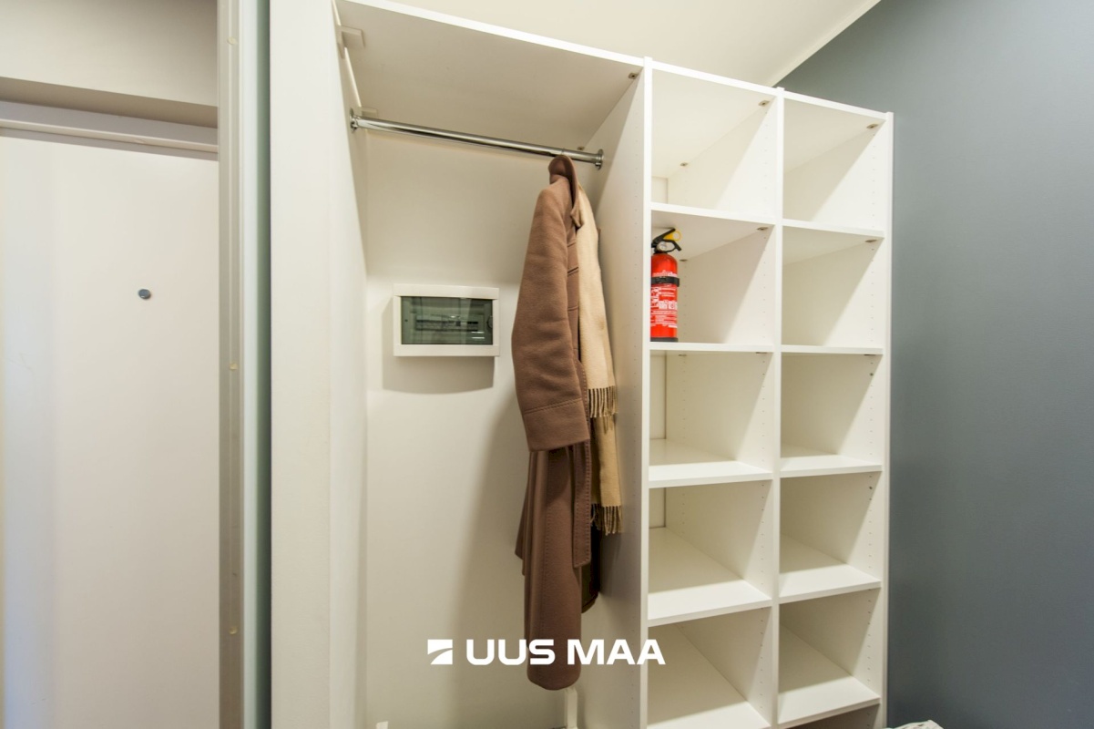 Tallinn, Mustamäe linnaosa, Mustamäe, Mustamäe tee 96