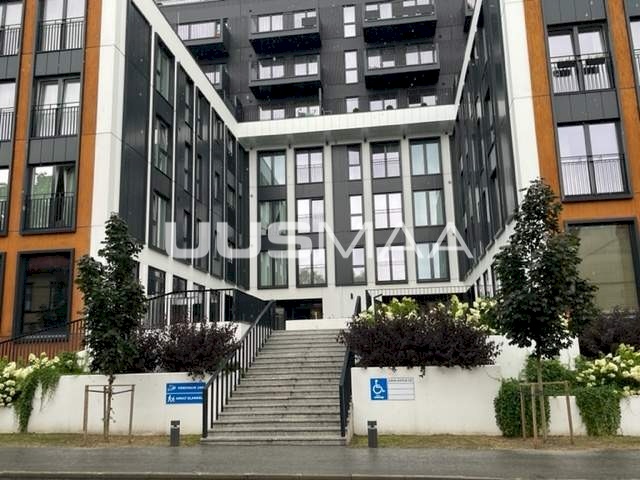 Tallinn, Kesklinna linnaosa, Toom-Kuninga tn 15