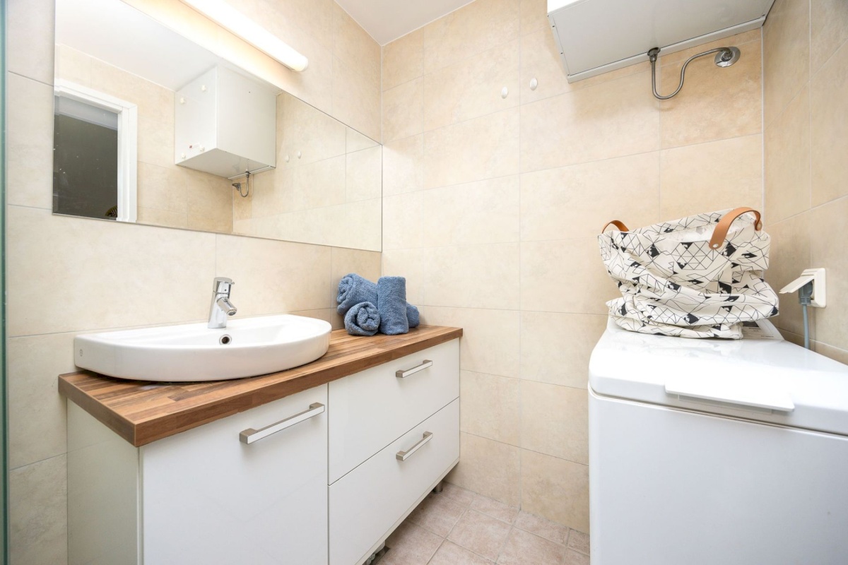 Tallinn, Kesklinna linnaosa, Maakri, Tornimäe 7