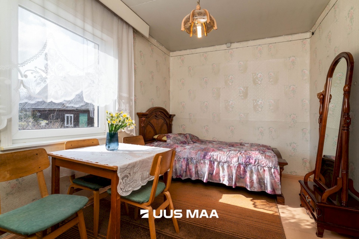 Mulgi vald, Karksi-Nuia linn, Niine tn 8