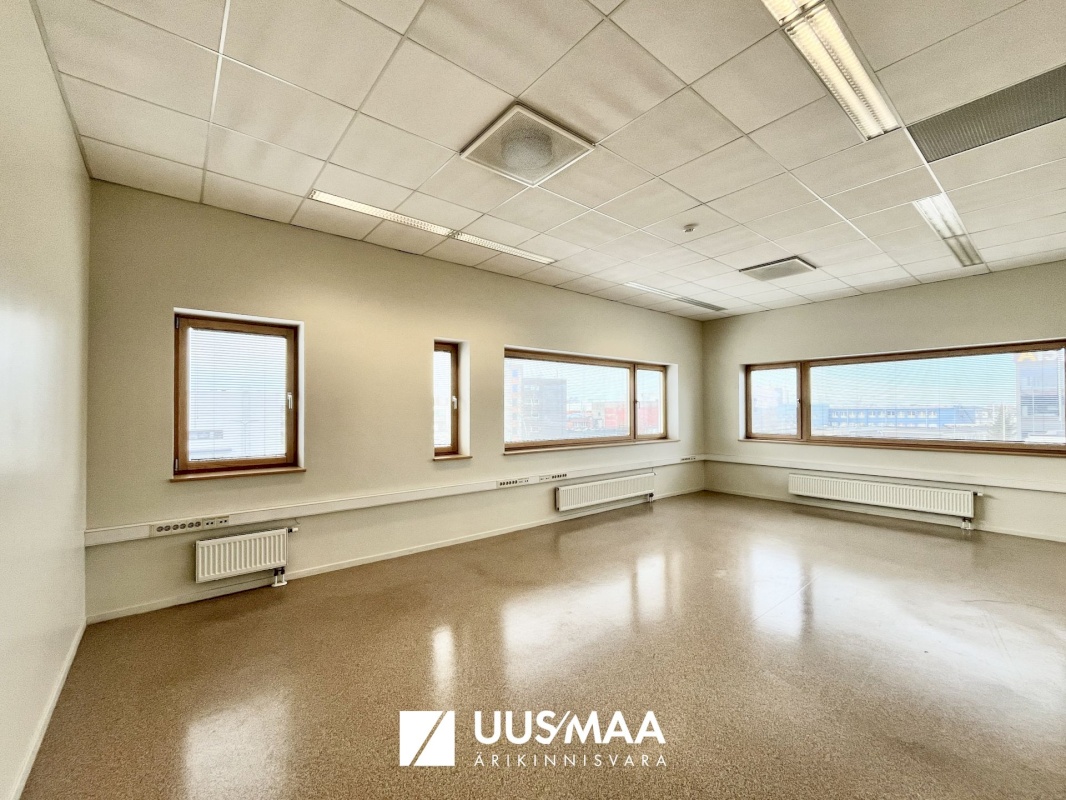 Tallinn, Mustamäe linnaosa, Karjavälja 10