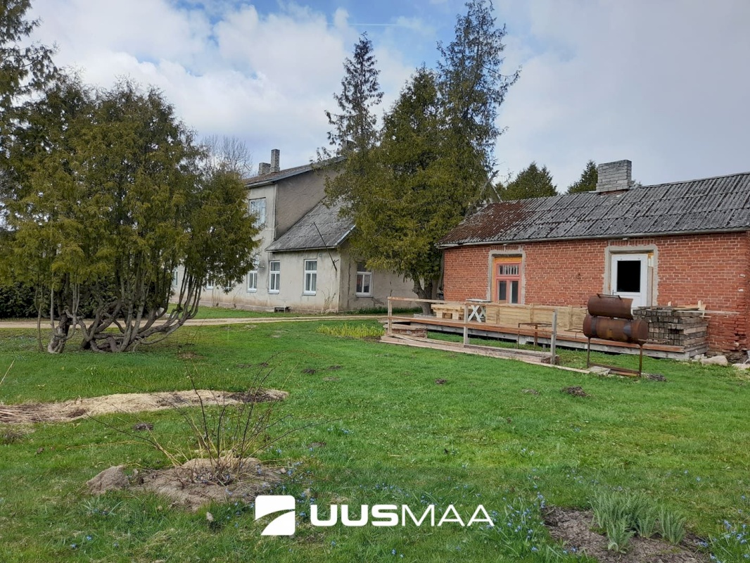 Saarde vald, Allikukivi küla, Valga mnt 10