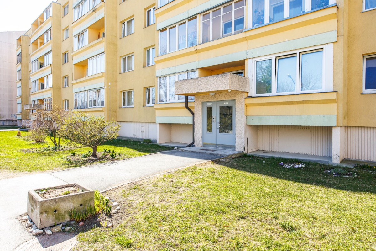 Tallinn, Lasnamäe linnaosa, Pikri 10