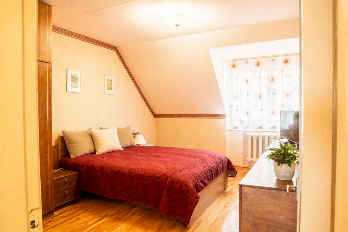 Valga vald, Valga linn, Tähe 10