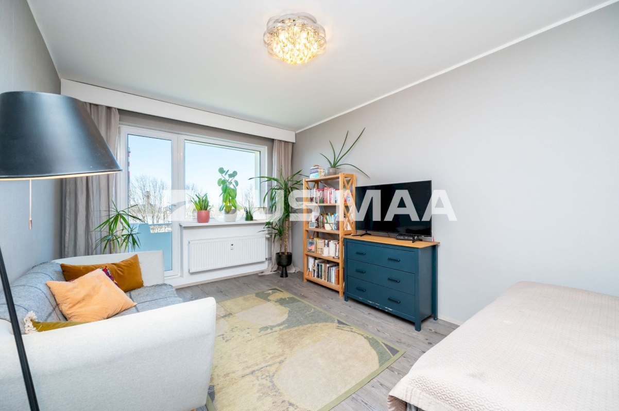 Saue vald, Laagri alevik, Redise 10