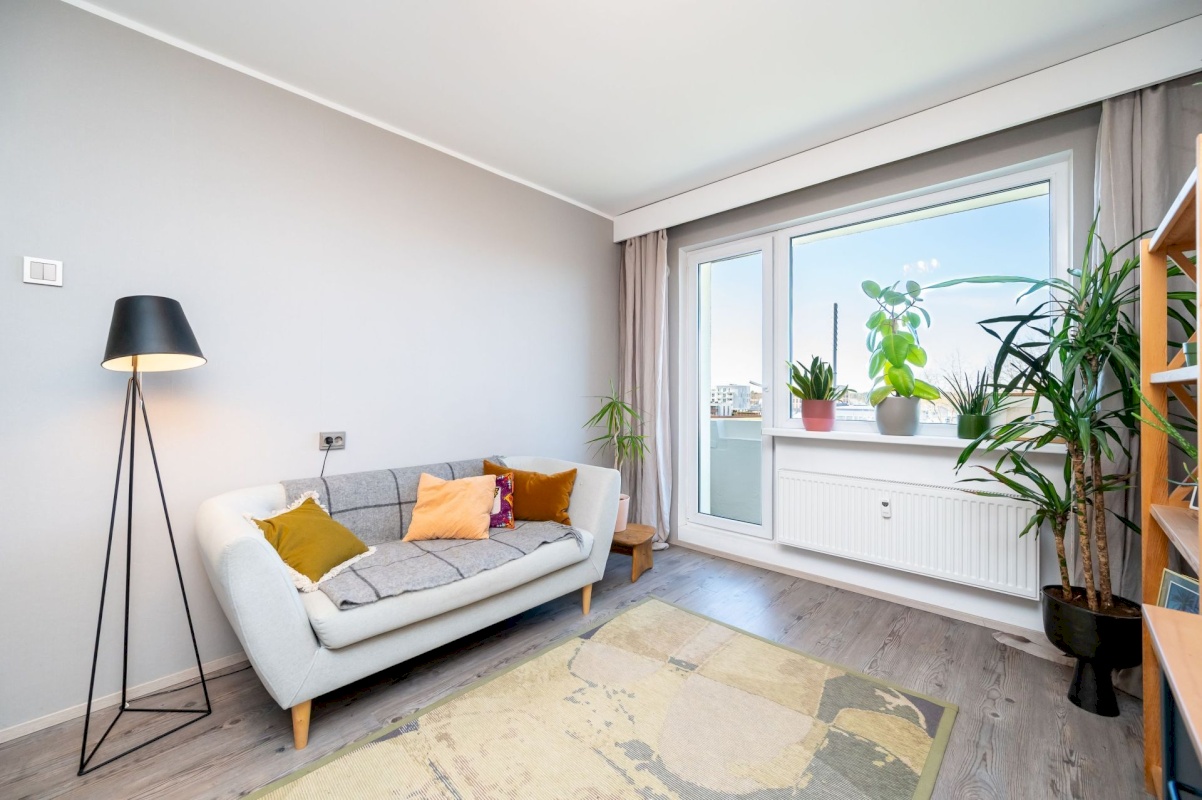 Saue vald, Laagri alevik, Redise 10