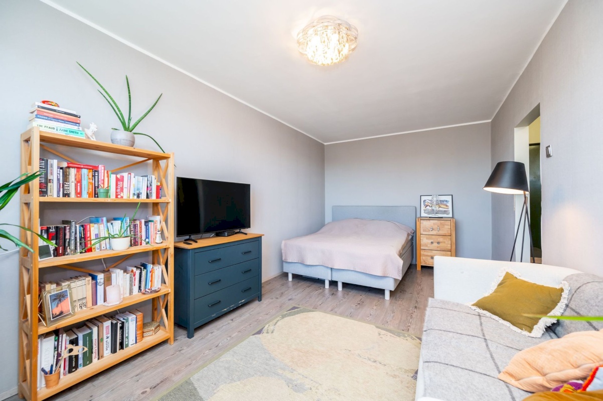 Saue vald, Laagri alevik, Redise 10