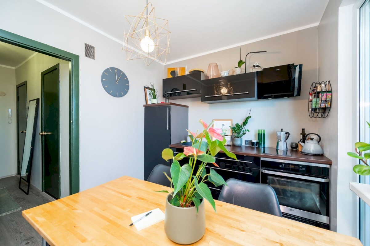 Saue vald, Laagri alevik, Redise 10