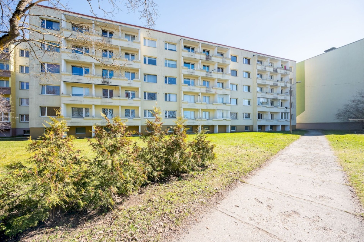 Saue vald, Laagri alevik, Redise 10