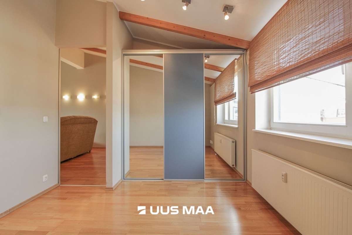 Pärnu linn, Pärnu linn, Kesklinn, Side tn 2a/2