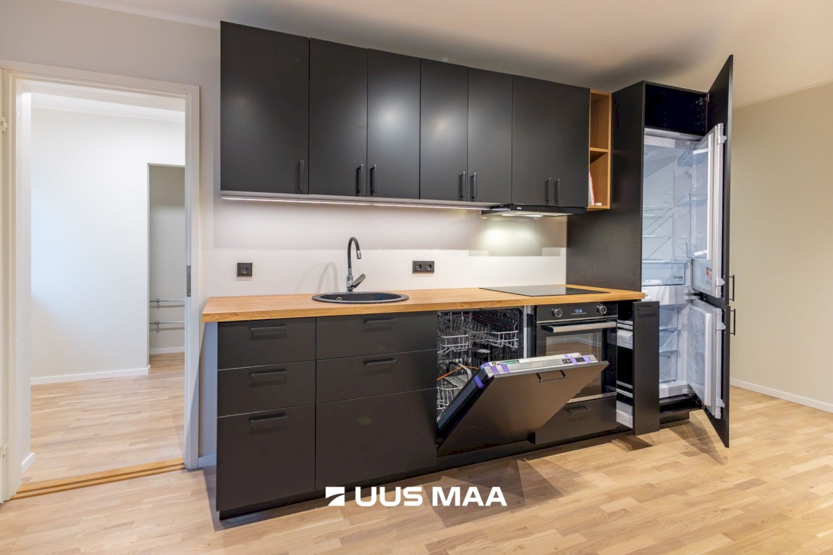 Hiiumaa vald, Lauka küla, Käina tee 14