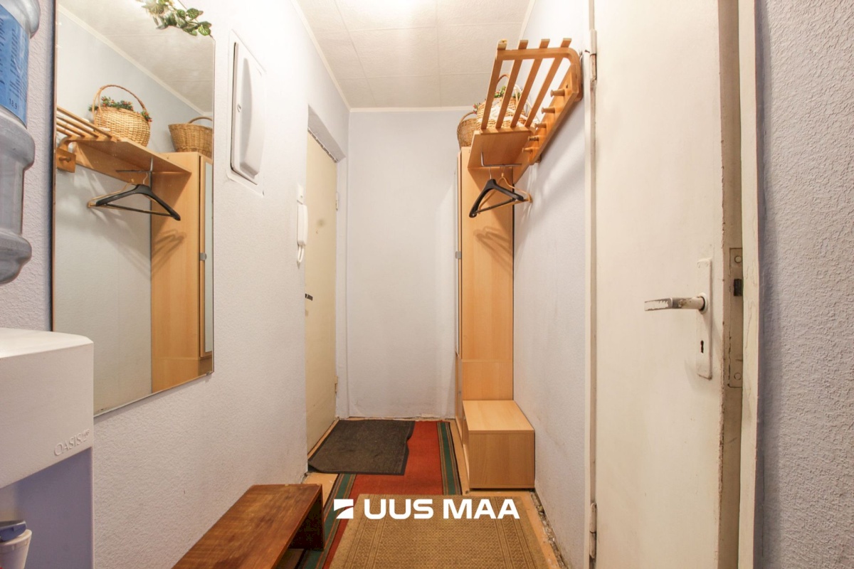 Tori vald, Sindi linn, Jaama tn 6