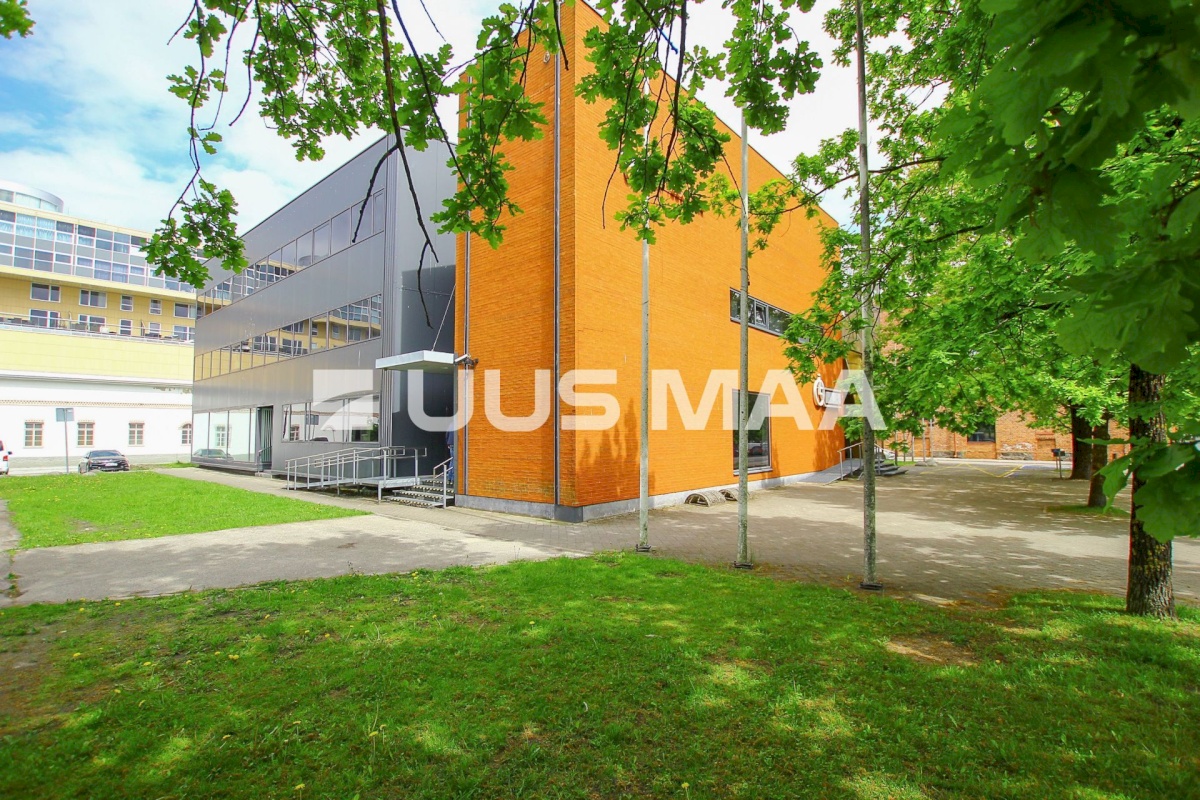 Pärnu linn, Pärnu linn, Kesklinn, Hommiku tn 1