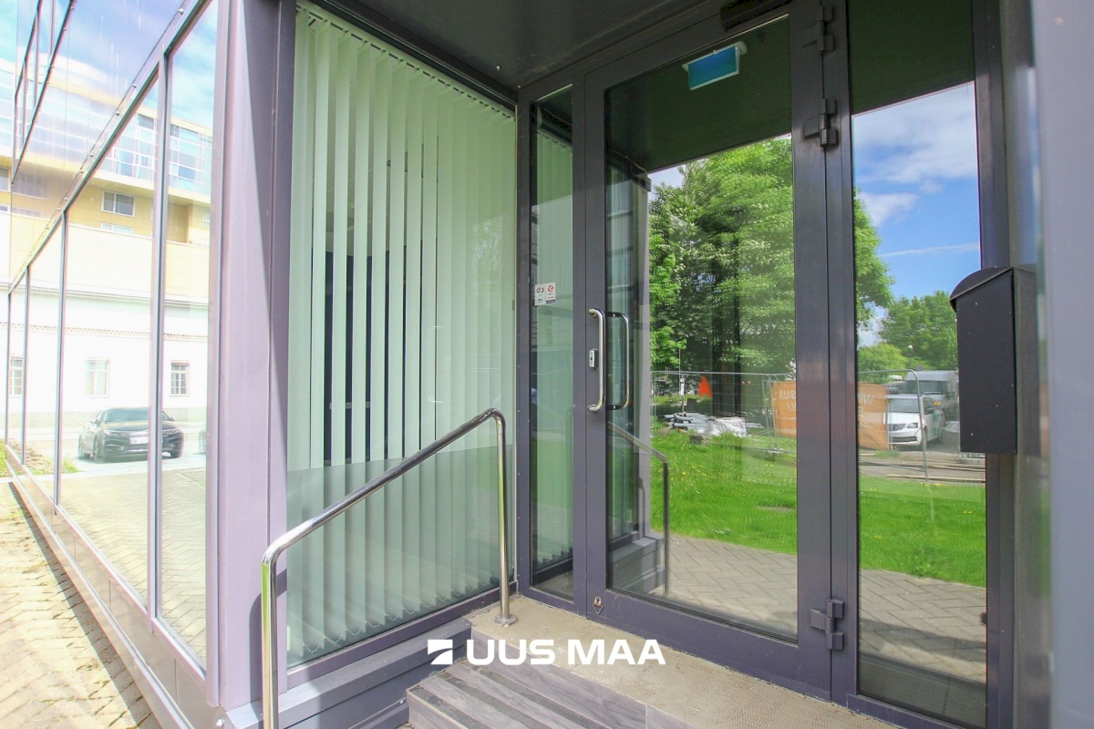 Pärnu linn, Pärnu linn, Kesklinn, Hommiku tn 1