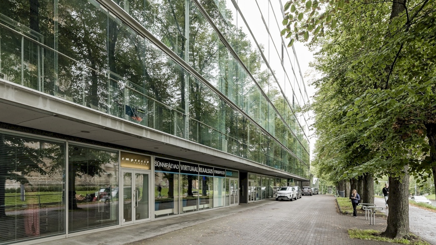 Tallinn, Kesklinna linnaosa, Südalinn, Kaarli pst 8