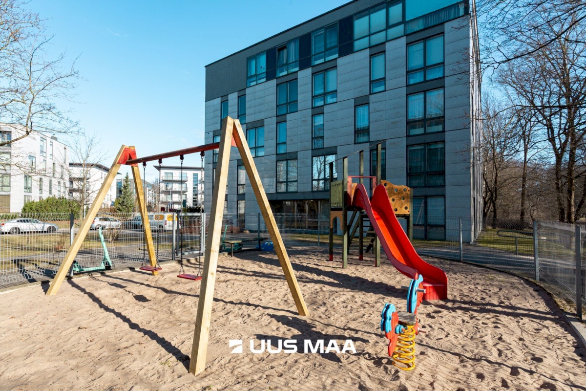 Tallinn, Kesklinna linnaosa, Kadriorg, Liivaoja 4b