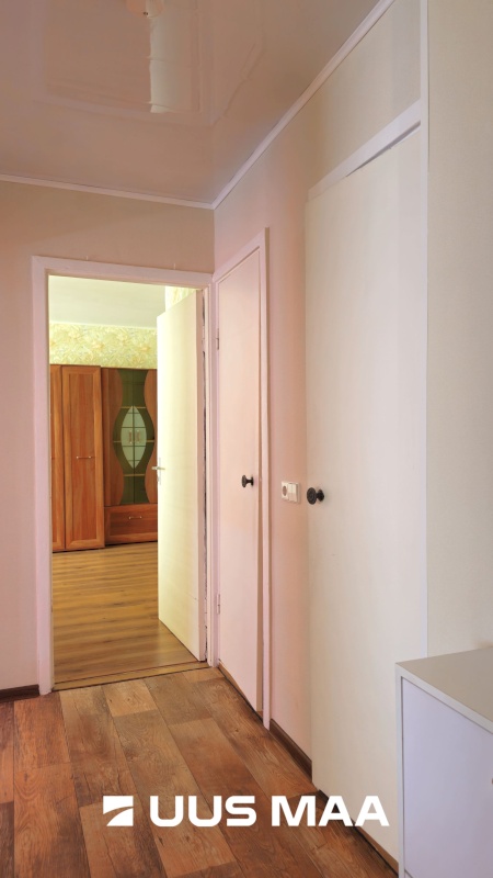 Kohtla-Järve linn, Järve linnaosa, Sinivoore 11