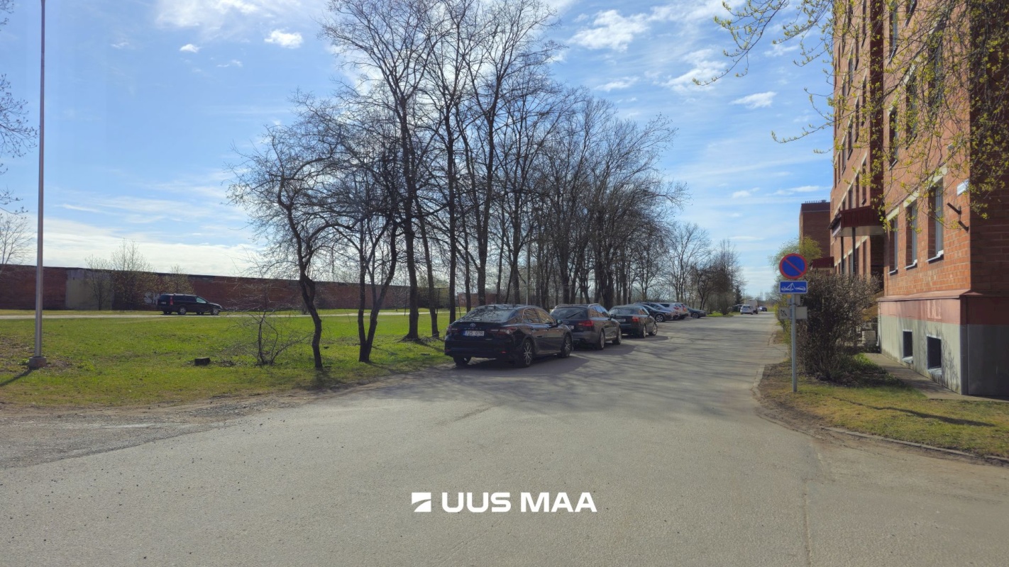 Kohtla-Järve linn, Järve linnaosa, Sinivoore 11