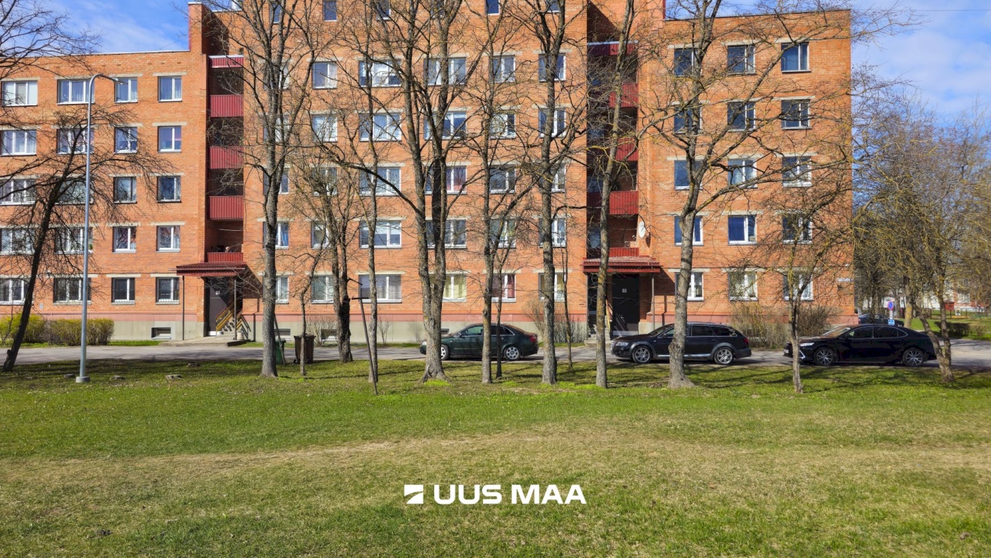 Kohtla-Järve linn, Järve linnaosa, Sinivoore 11