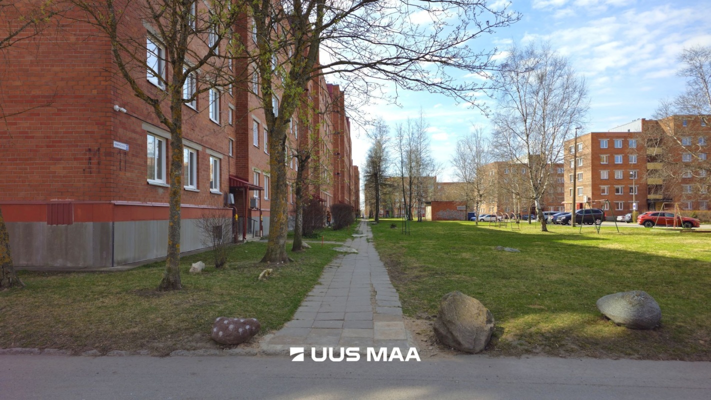 Kohtla-Järve linn, Järve linnaosa, Sinivoore 11