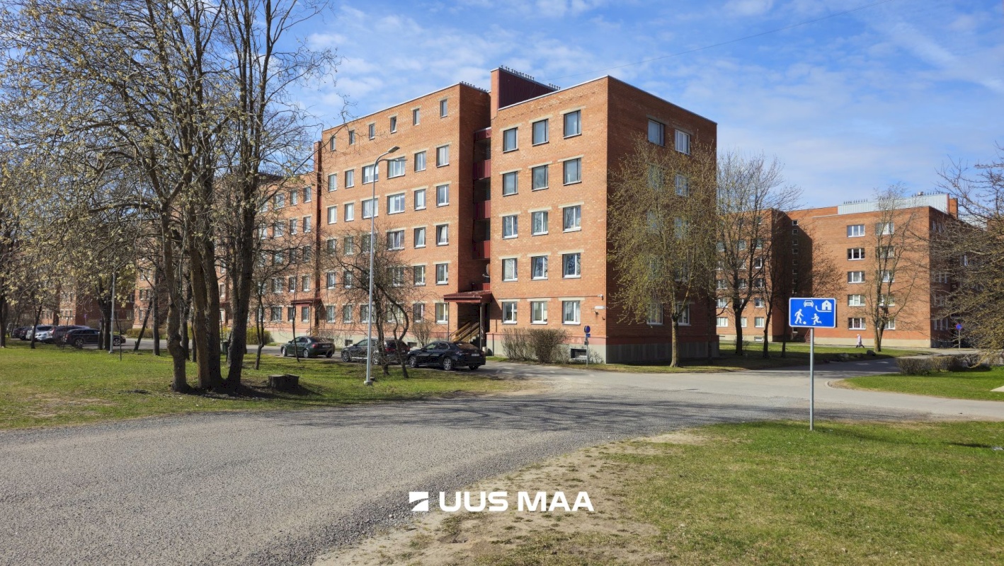 Kohtla-Järve linn, Järve linnaosa, Sinivoore 11