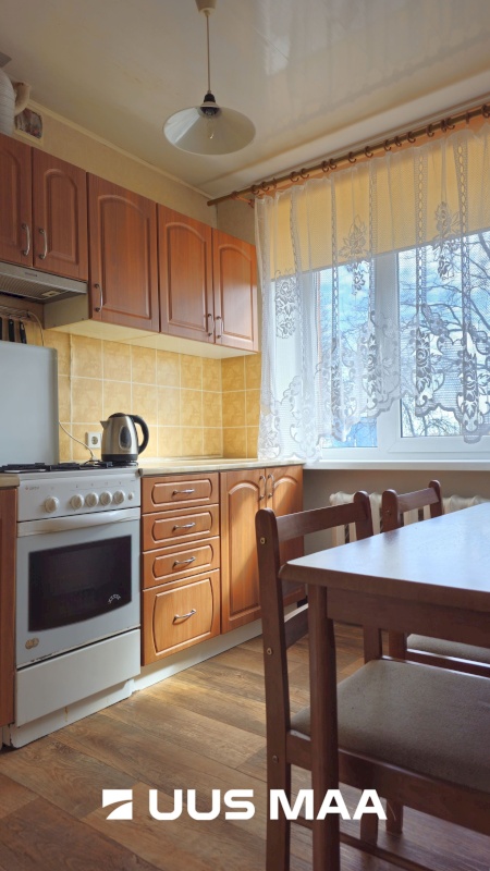 Kohtla-Järve linn, Järve linnaosa, Sinivoore 11