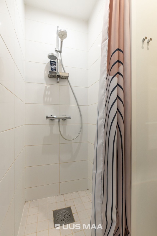 Tallinn, Põhja-Tallinna linnaosa, Kalamaja, Tõllu 10