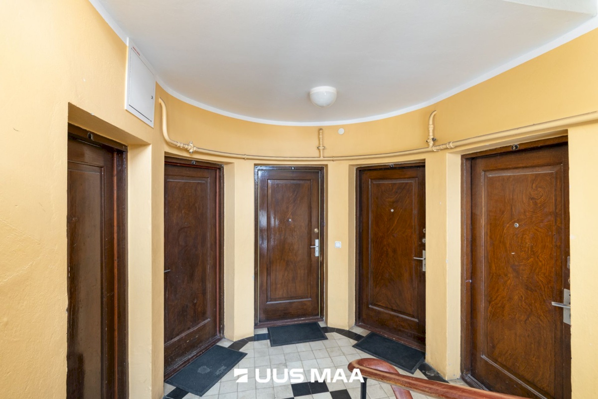 Tallinn, Põhja-Tallinna linnaosa, Kalamaja, Tõllu 10