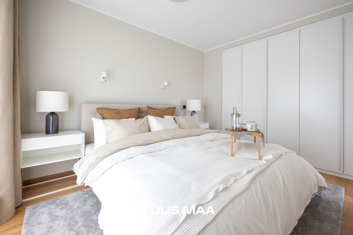 Tallinn, Kesklinna linnaosa, Kaarli pst 8