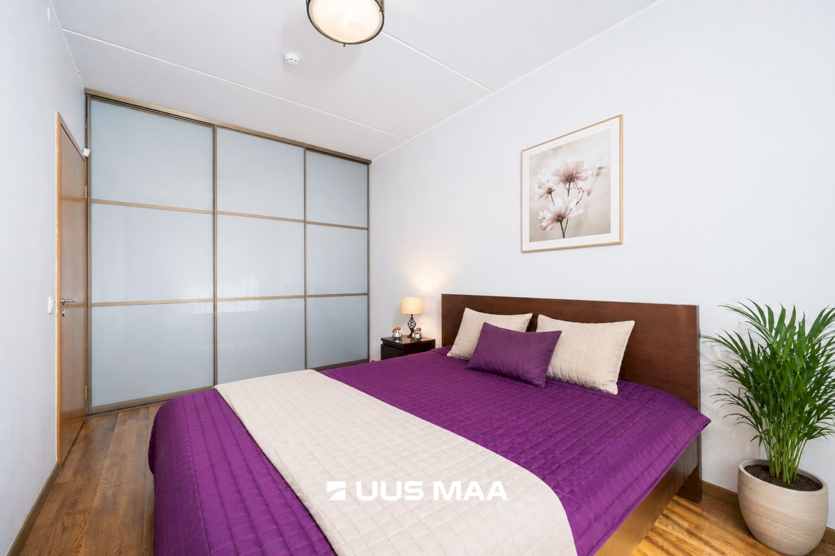 Tallinn, Kesklinna linnaosa, Narva mnt 5