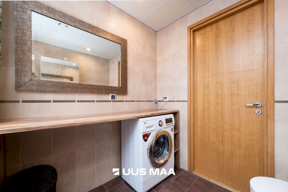 Tallinn, Kesklinna linnaosa, Narva mnt 5