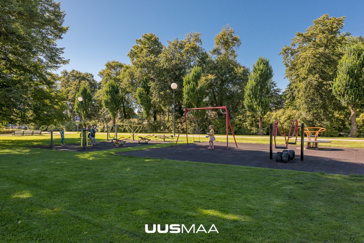 Tallinn, Kesklinna linnaosa, Vanalinn, Suur-Kloostri tn 1