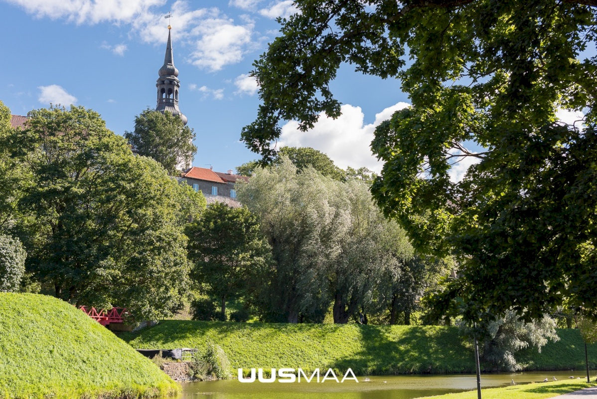 Tallinn, Kesklinna linnaosa, Vanalinn, Suur-Kloostri tn 1