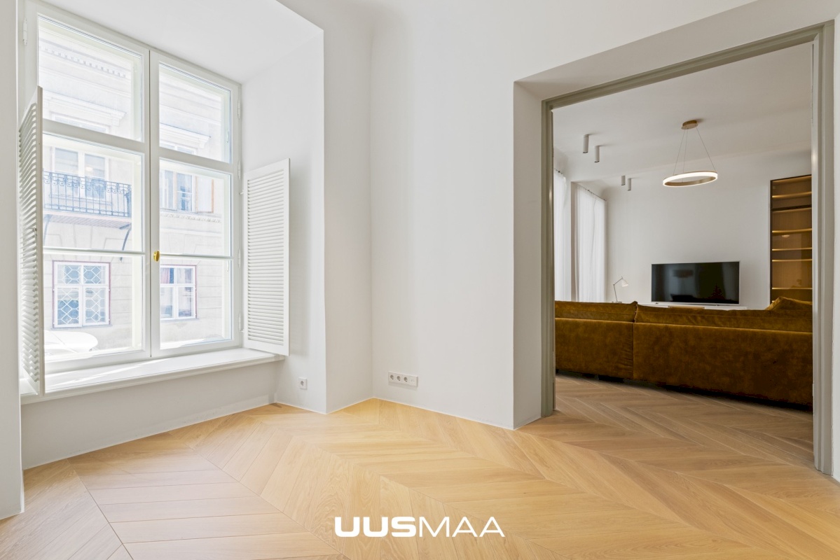 Tallinn, Kesklinna linnaosa, Vanalinn, Suur-Kloostri tn 1