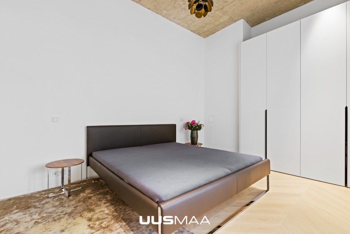 Tallinn, Kesklinna linnaosa, Vanalinn, Suur-Kloostri tn 1