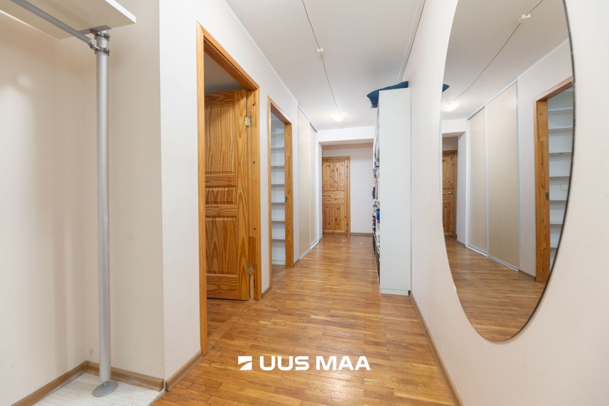 Tallinn, Kesklinna linnaosa, Kadriorg, Raua 55